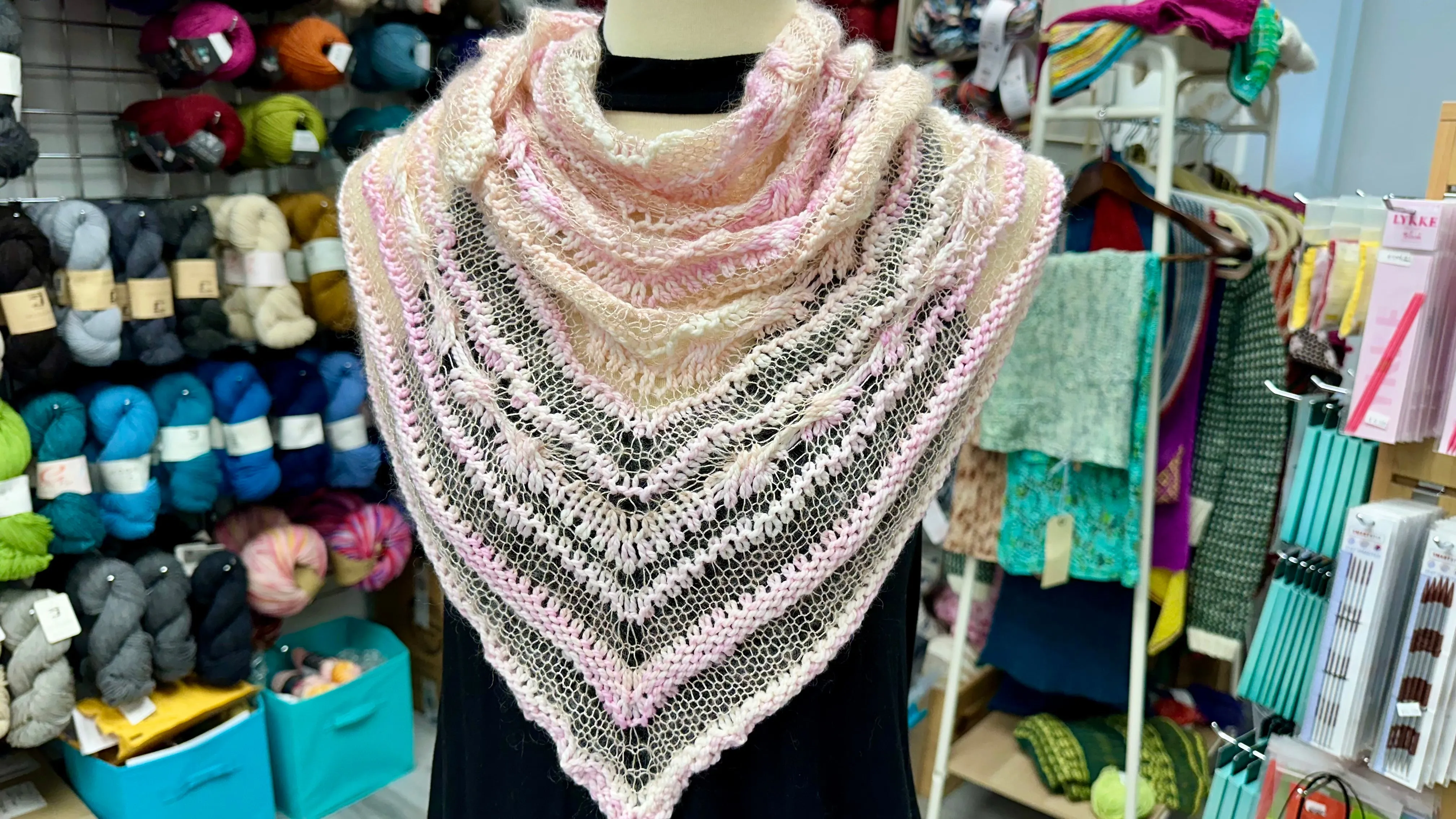 GOSSAMER SHAWL KIT